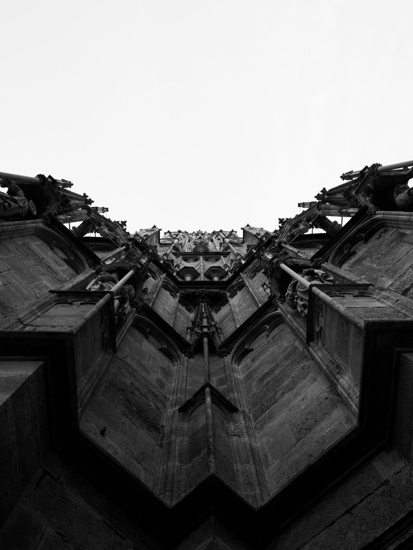 Blick an der gotischen Fassade empor